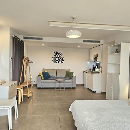 Twenty Rent Hotel กาญเนอ-ซูร์-แมร์ ห้อง รูปภาพ